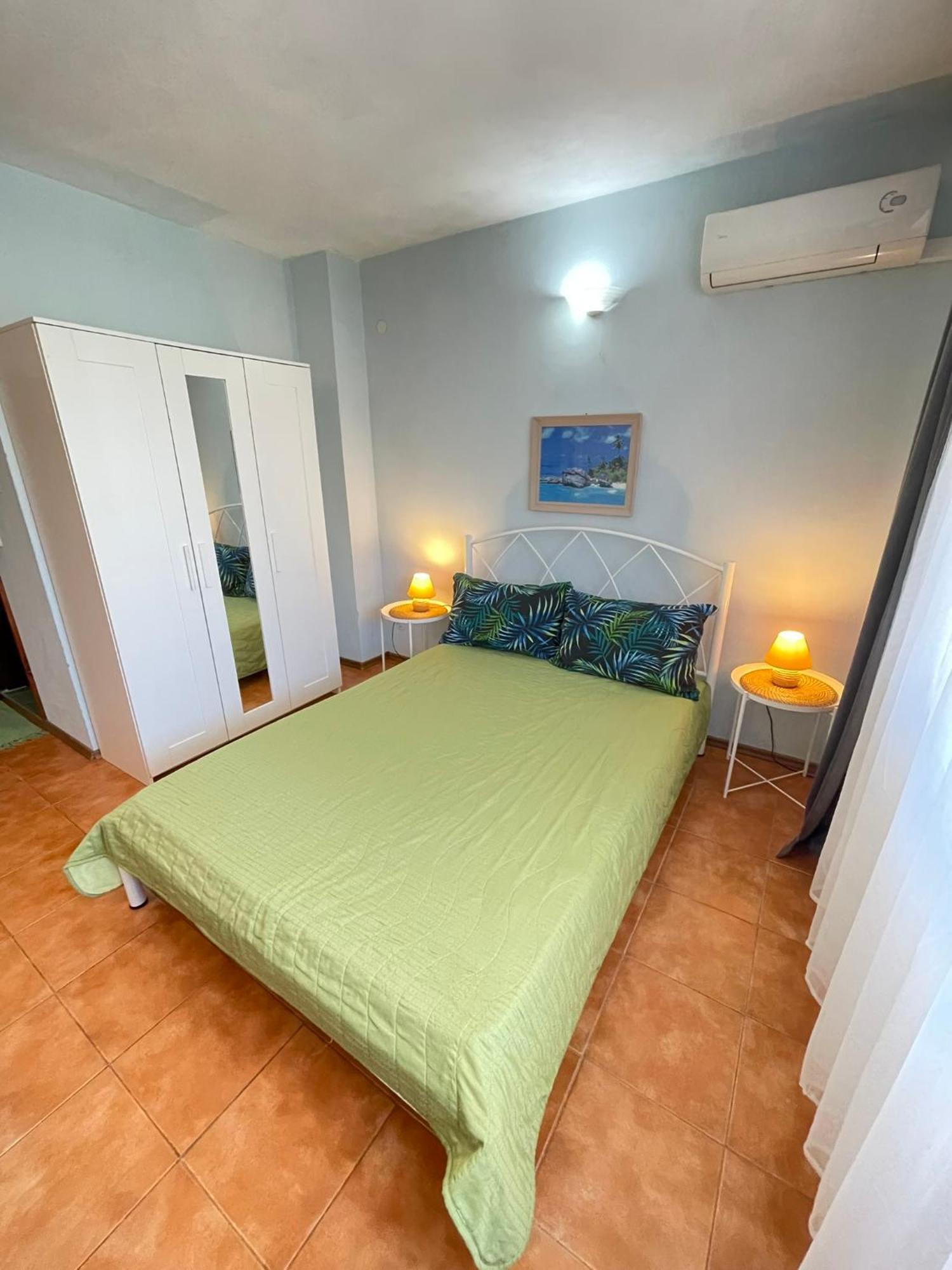Holiday House Gendar, チェルノモレツ エクステリア 写真
